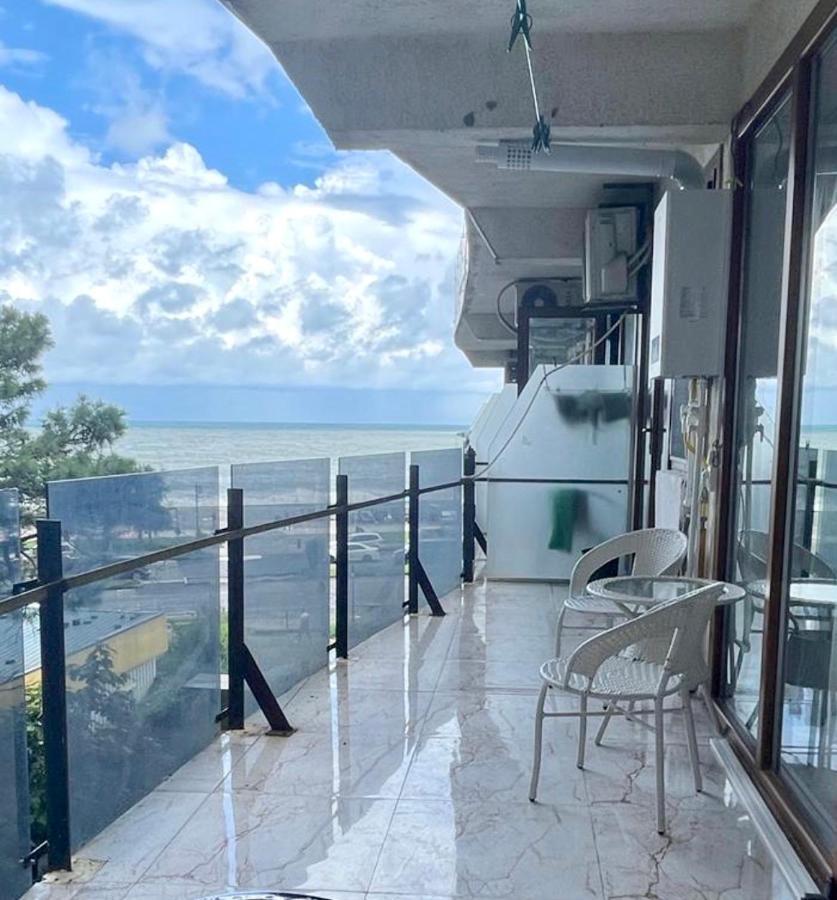 Daniel Sea View Apartment Batumi Exterior foto